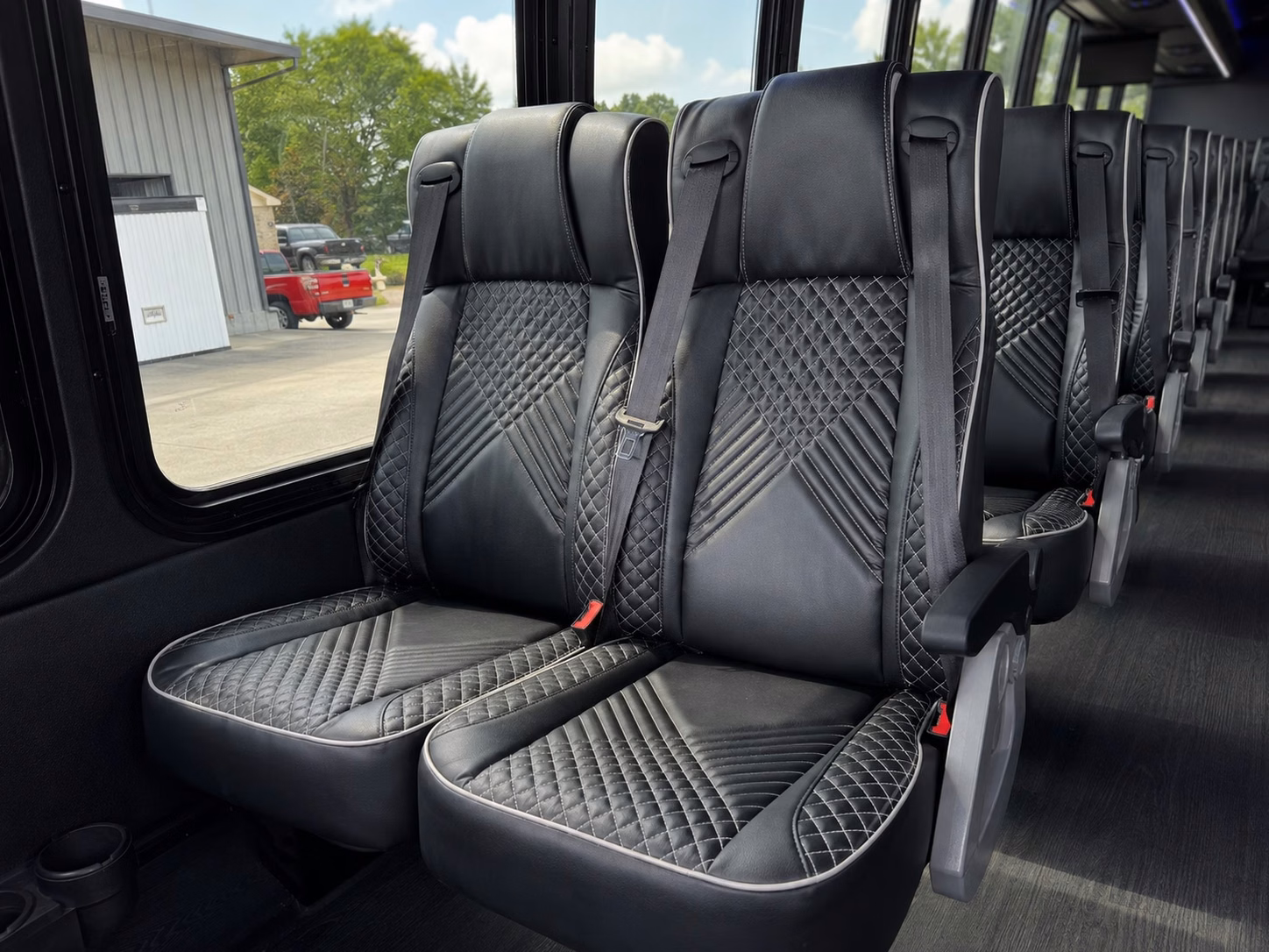 pomona raceway and auto club events deserve the right bus